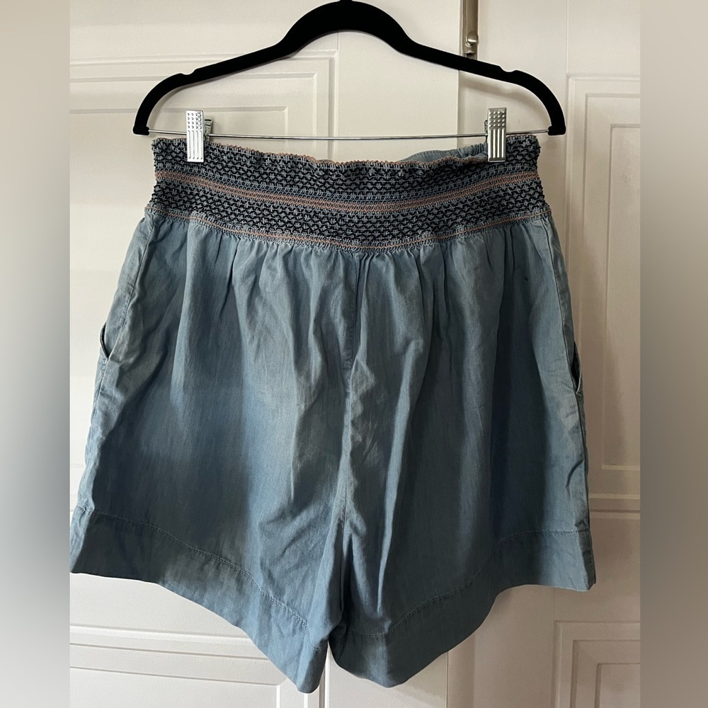 Anthropologie aloha tie front shorts - Picture 6 of 6
